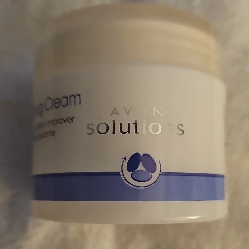 Avon Banishing Cream - Picture 2 of 3